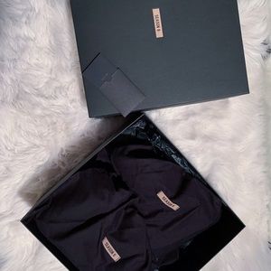 Season 6 Graphite Yeezy Boots 🦋